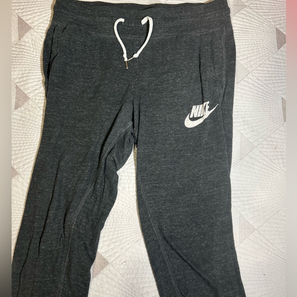 NIKE sweatpants
